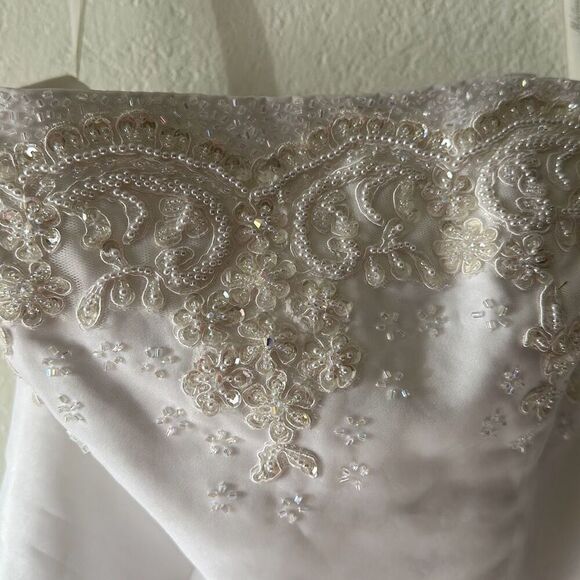 Michaelangelo Size 8 Strapless Wedding Dress chapel Train wedding dress Beaded t - Picture 4 of 10
